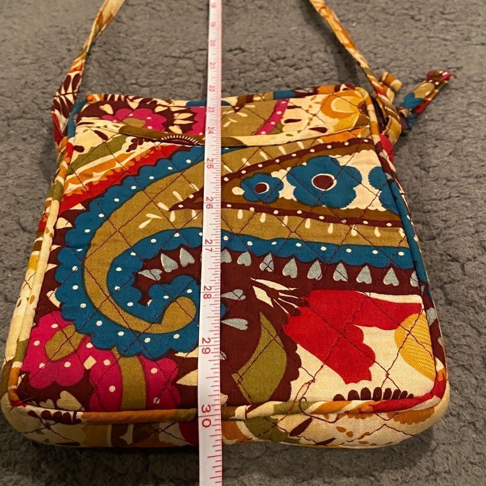 Crossbody Quilted Purse  - Picture 4 of 9